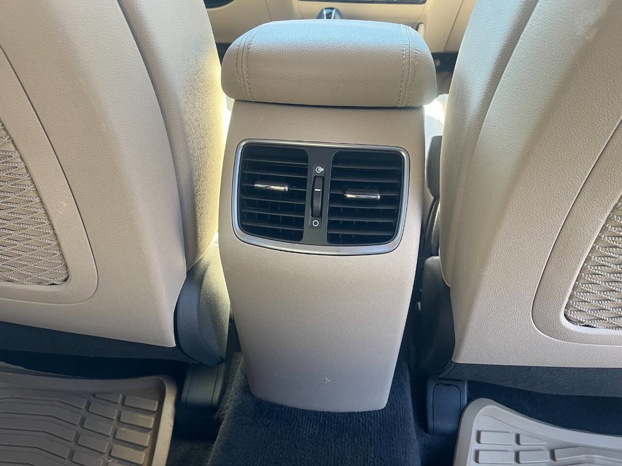 Used 2017 Hyundai Tucson Limited image 25