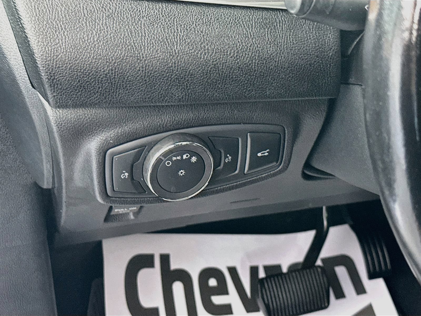 Used 2019 Lincoln MKC Reserve FWD image 10