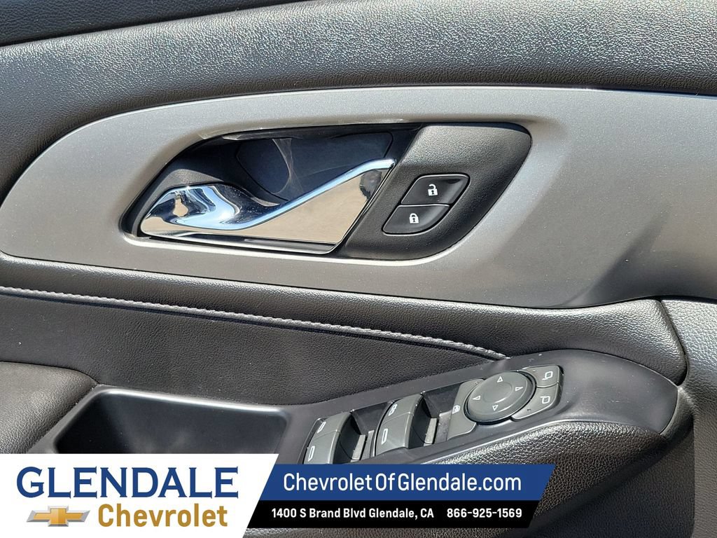Certified 2023 Chevrolet Traverse LT FWD image 29