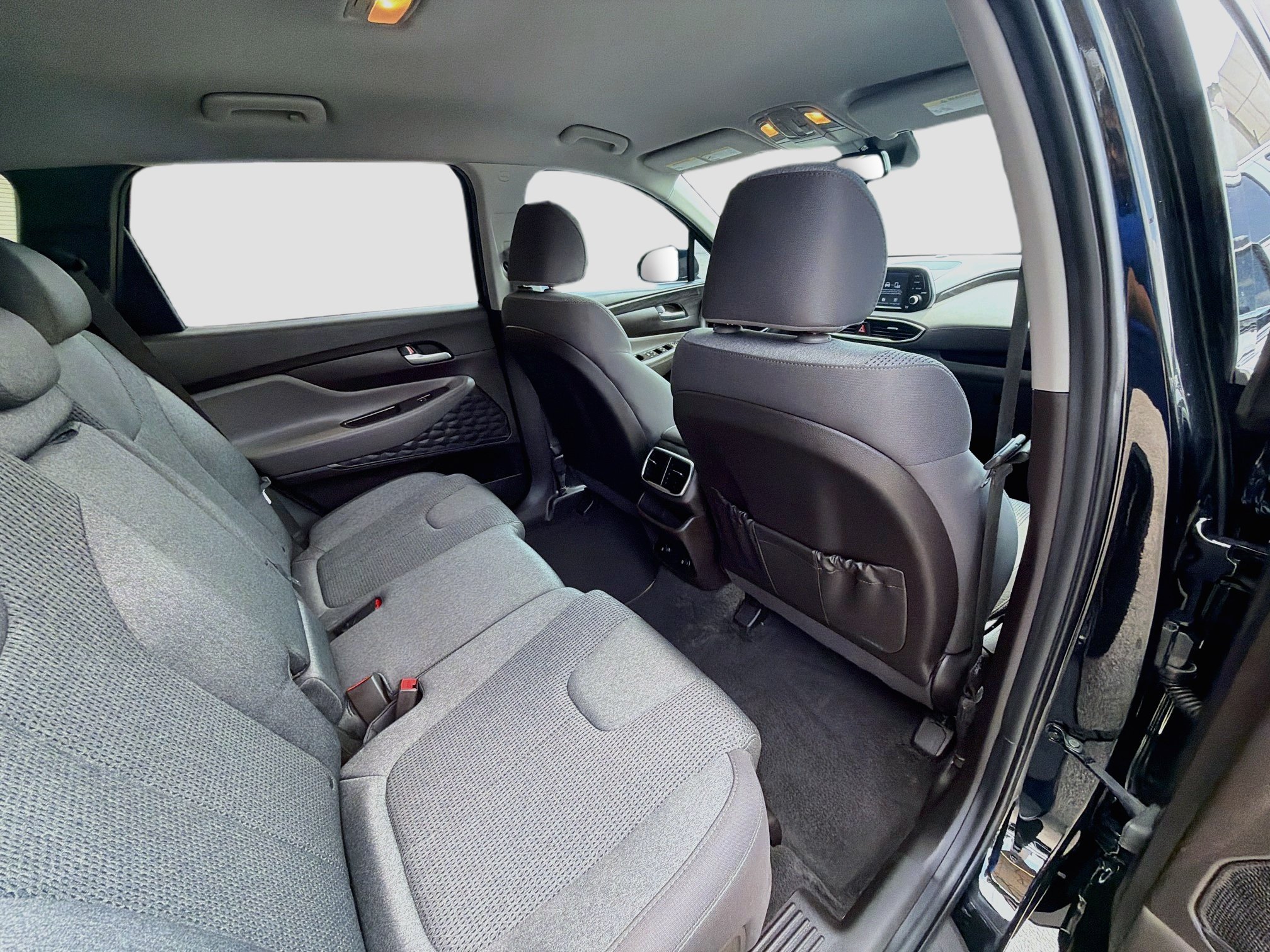 Used 2019 Hyundai Santa Fe SEL FWD image 26