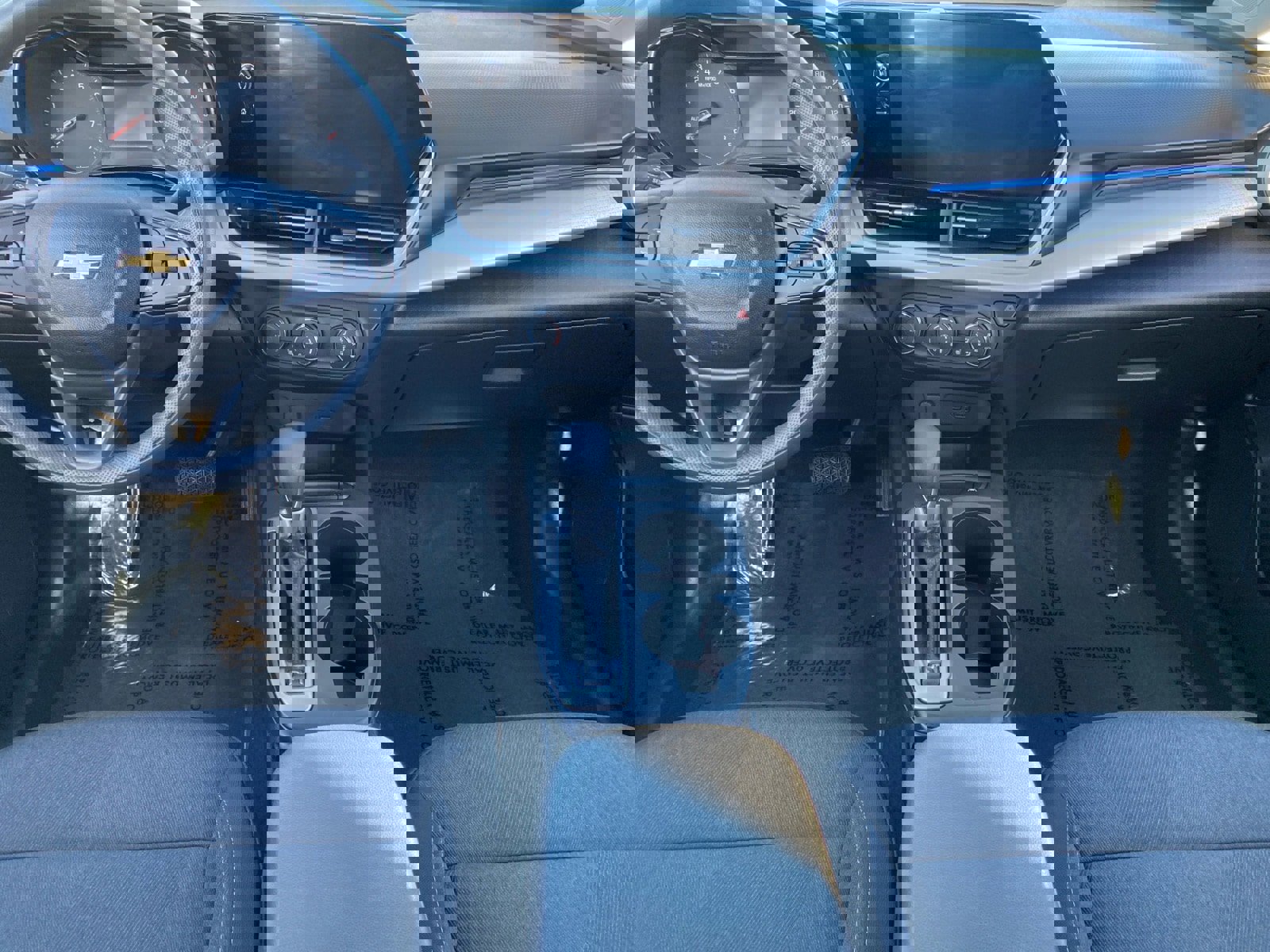 Used 2024 Chevrolet Trax LS w/ LS Convenience Package image 11