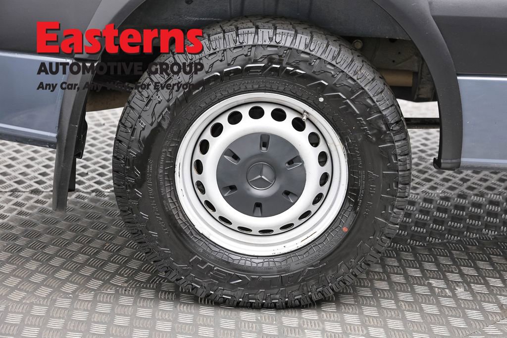 Used 2018 Mercedes-Benz Sprinter 144 Cargo image 27