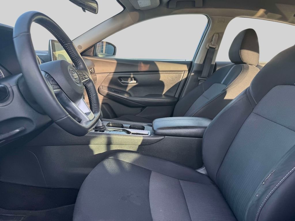 Used 2023 Nissan Sentra SV w/ All-Weather Package FWD image 14