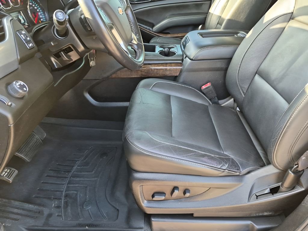 Used 2019 Chevrolet Suburban LT RWD image 33