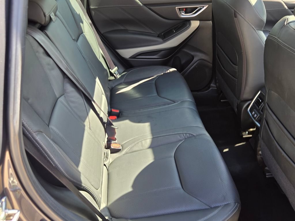 Used 2024 Subaru Forester Limited AWD/4WD image 13