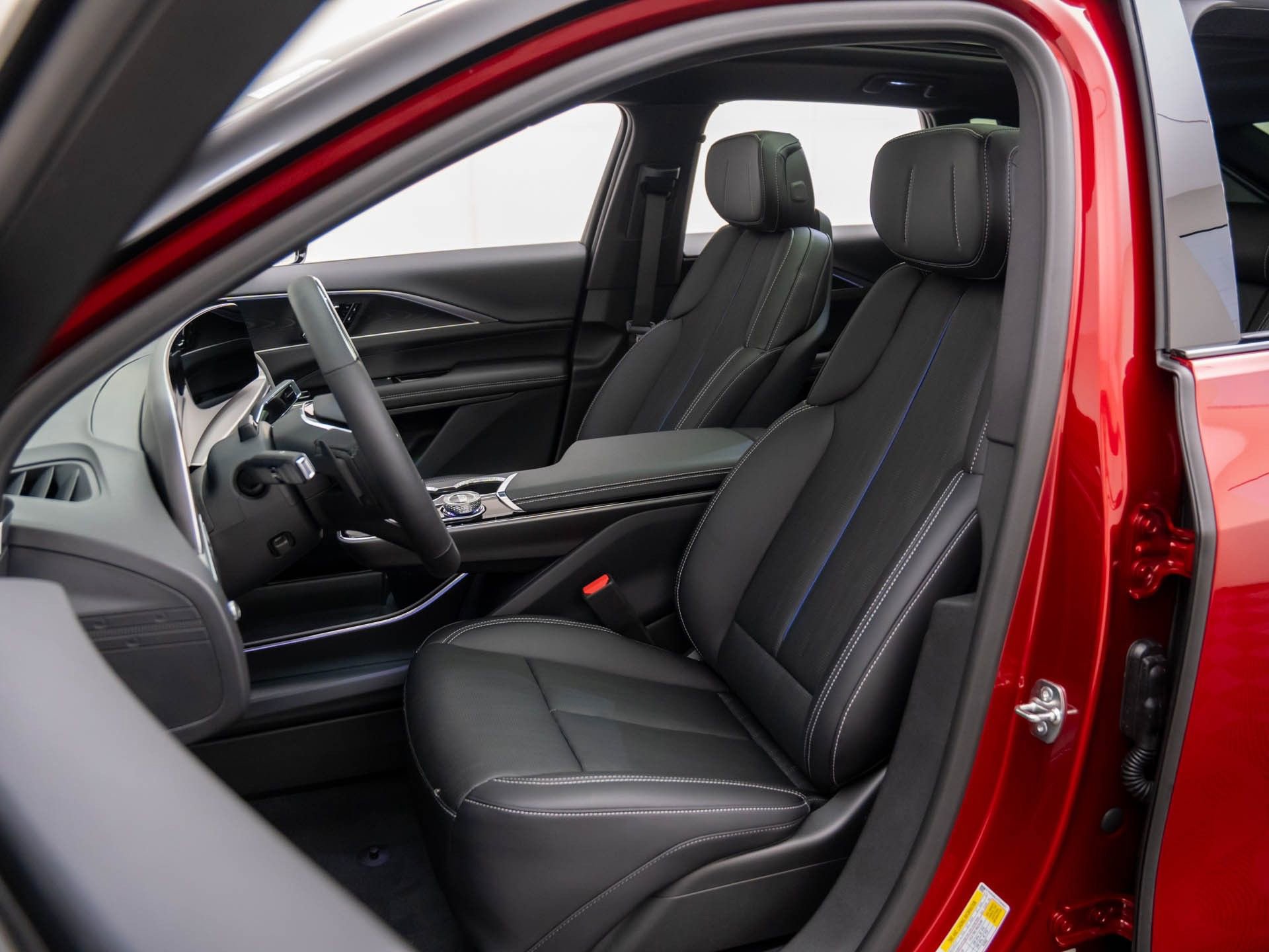 New 2026 Cadillac Lyriq Sport AWD/4WD image 10