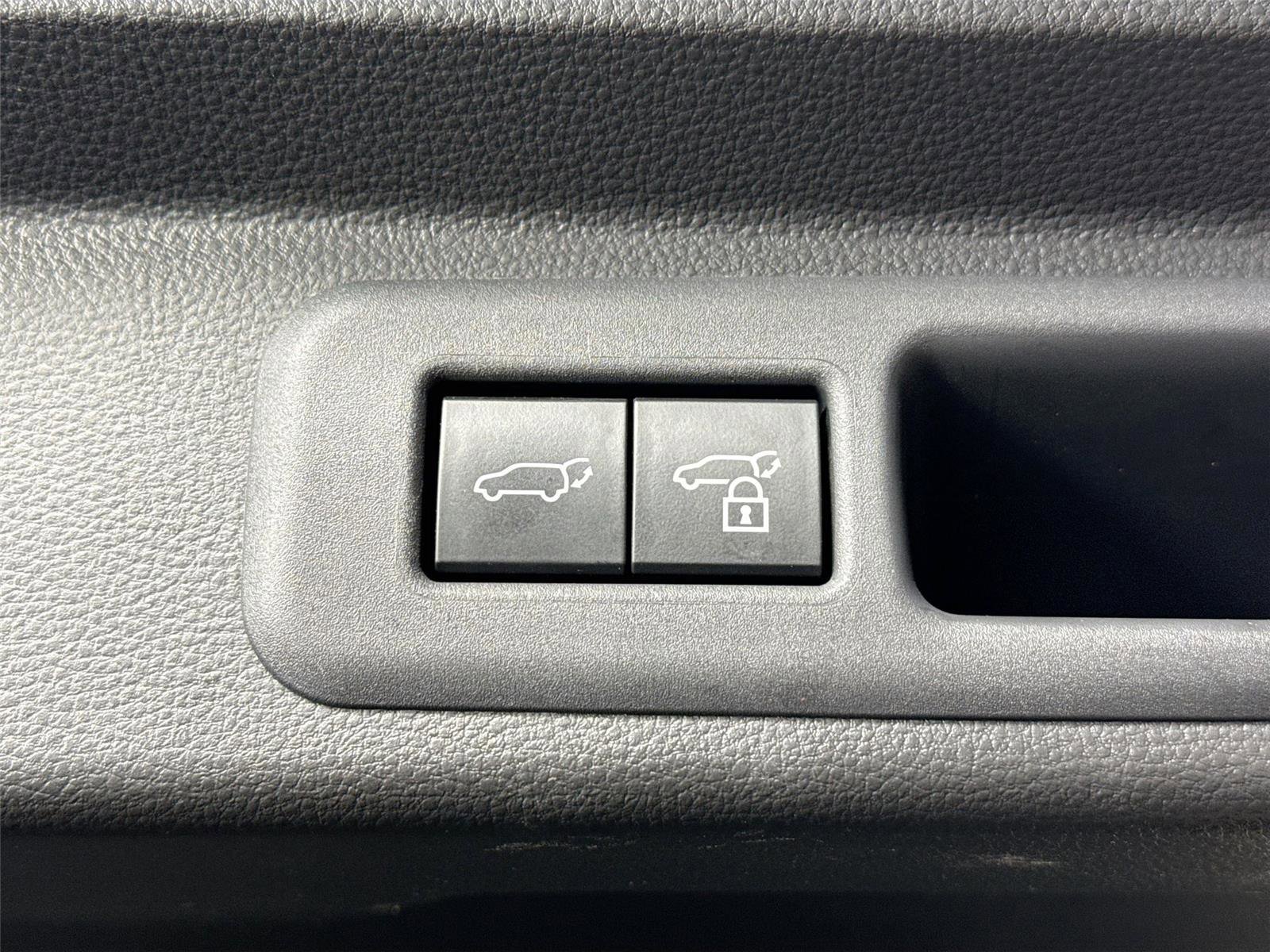 Certified 2024 Toyota Sequoia Limited image 44