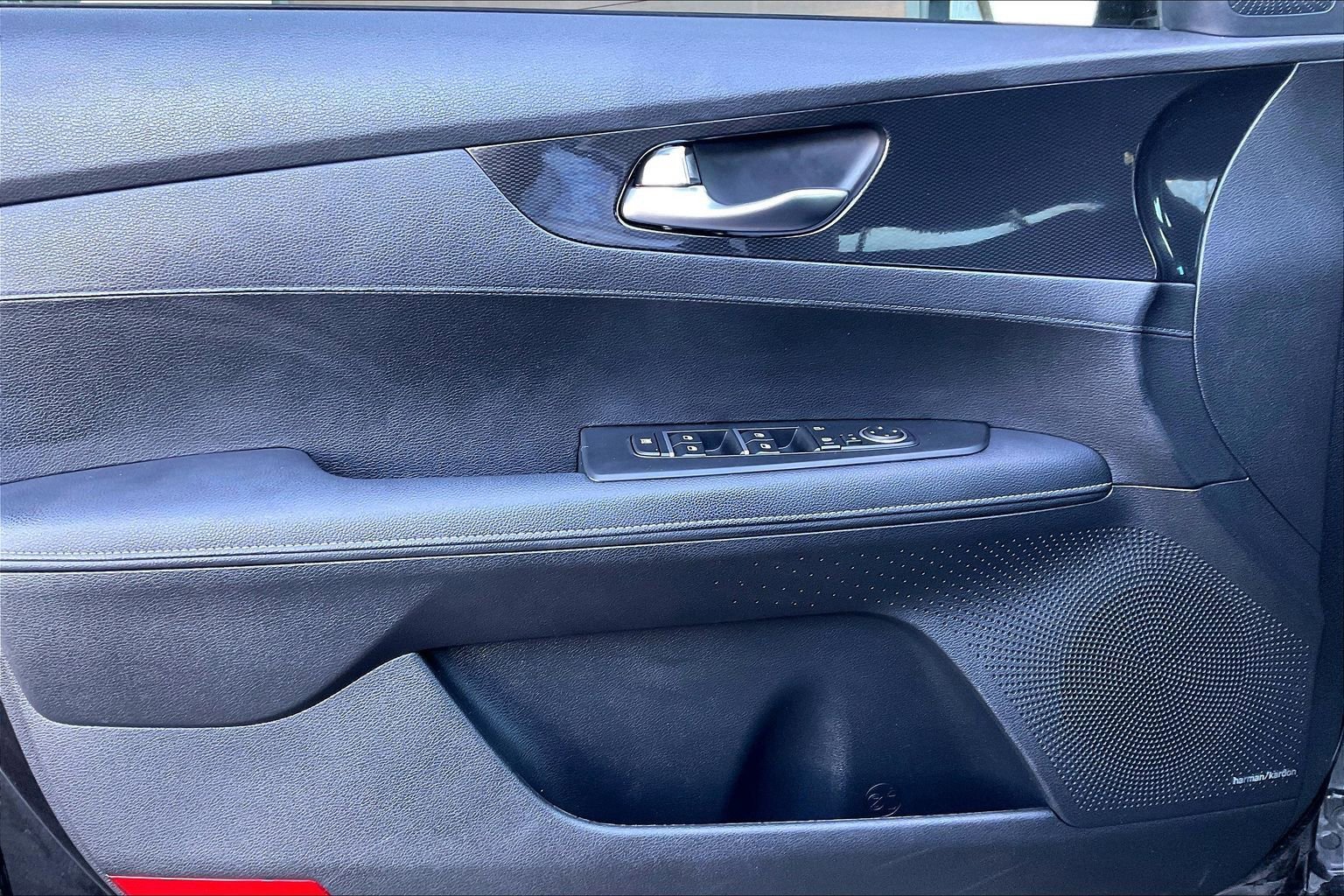 Used 2023 Kia Forte GT-Line w/ GT-Line Premium Package FWD image 15