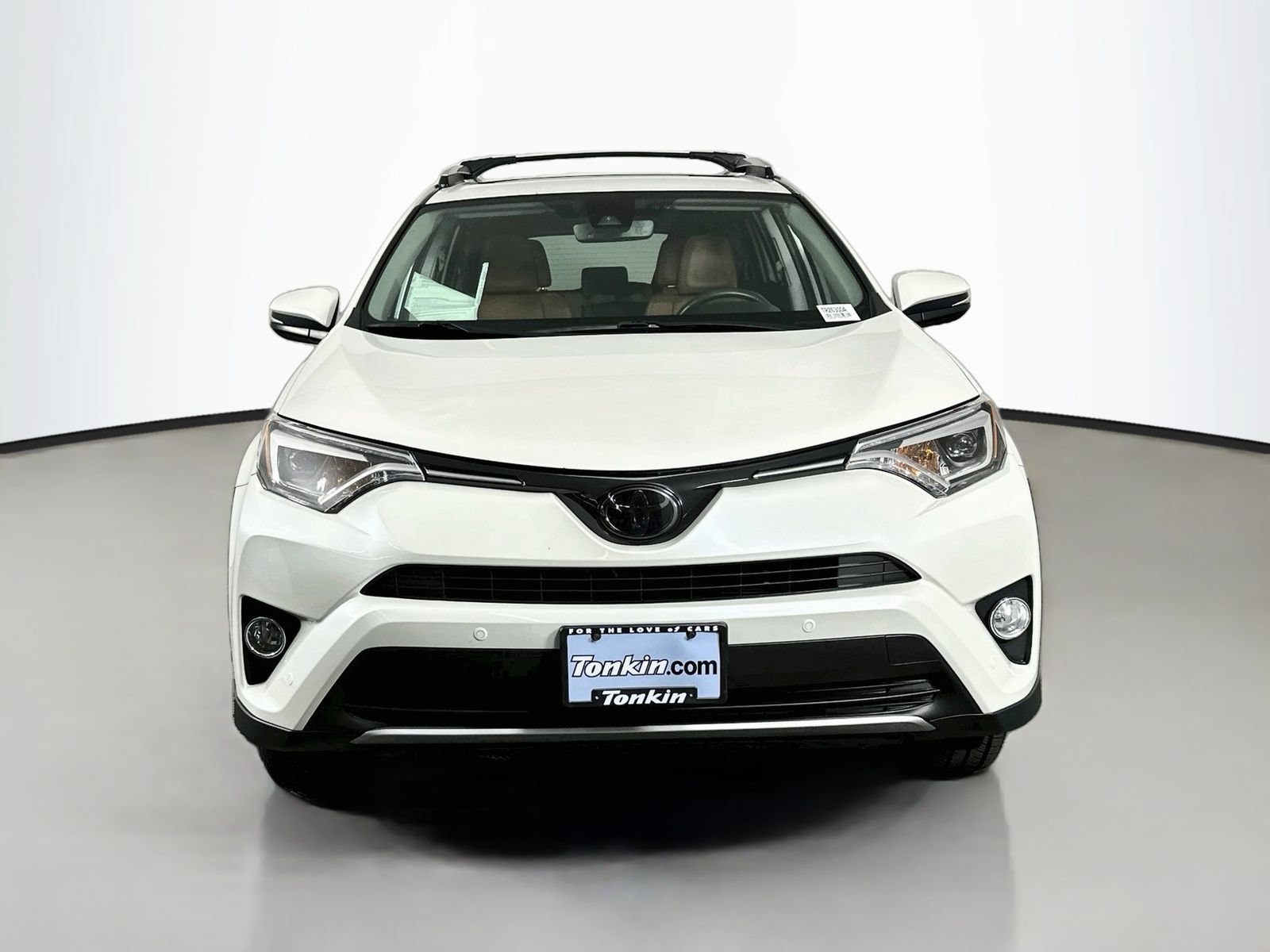 Used 2016 Toyota RAV4 Limited AWD/4WD image 2