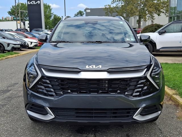 Certified 2025 Kia Sportage EX AWD/4WD image 2
