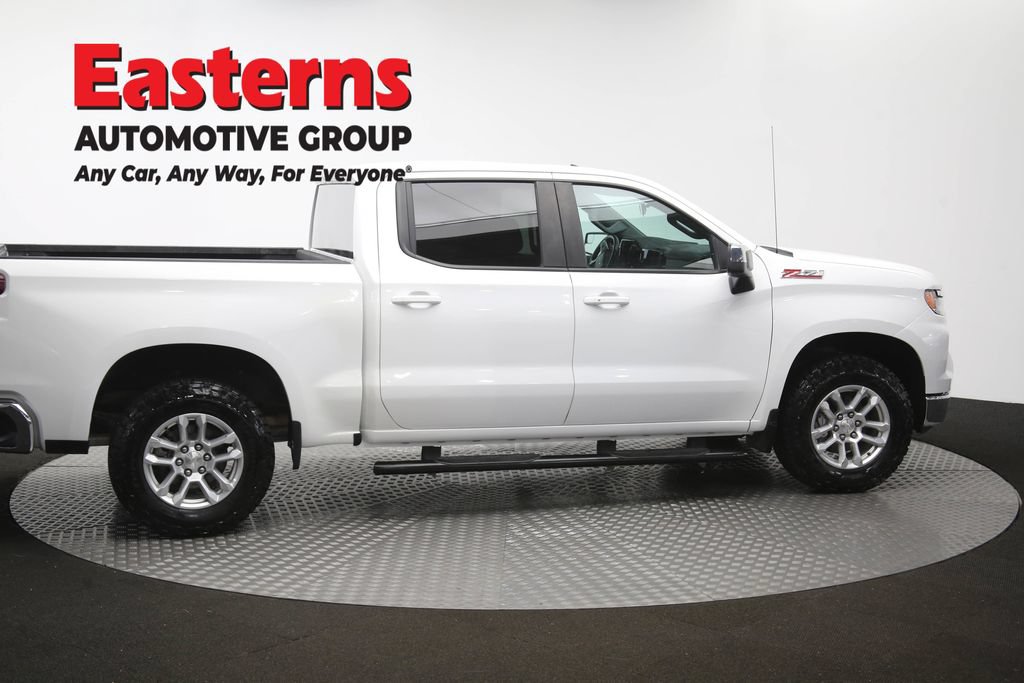 Used 2023 Chevrolet Silverado 1500 LT AWD/4WD image 41