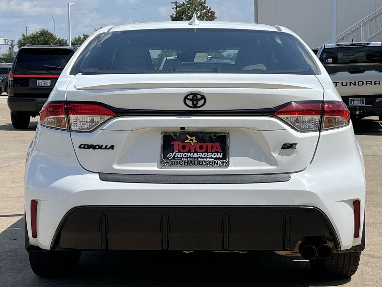 Used 2024 Toyota Corolla SE FWD image 5