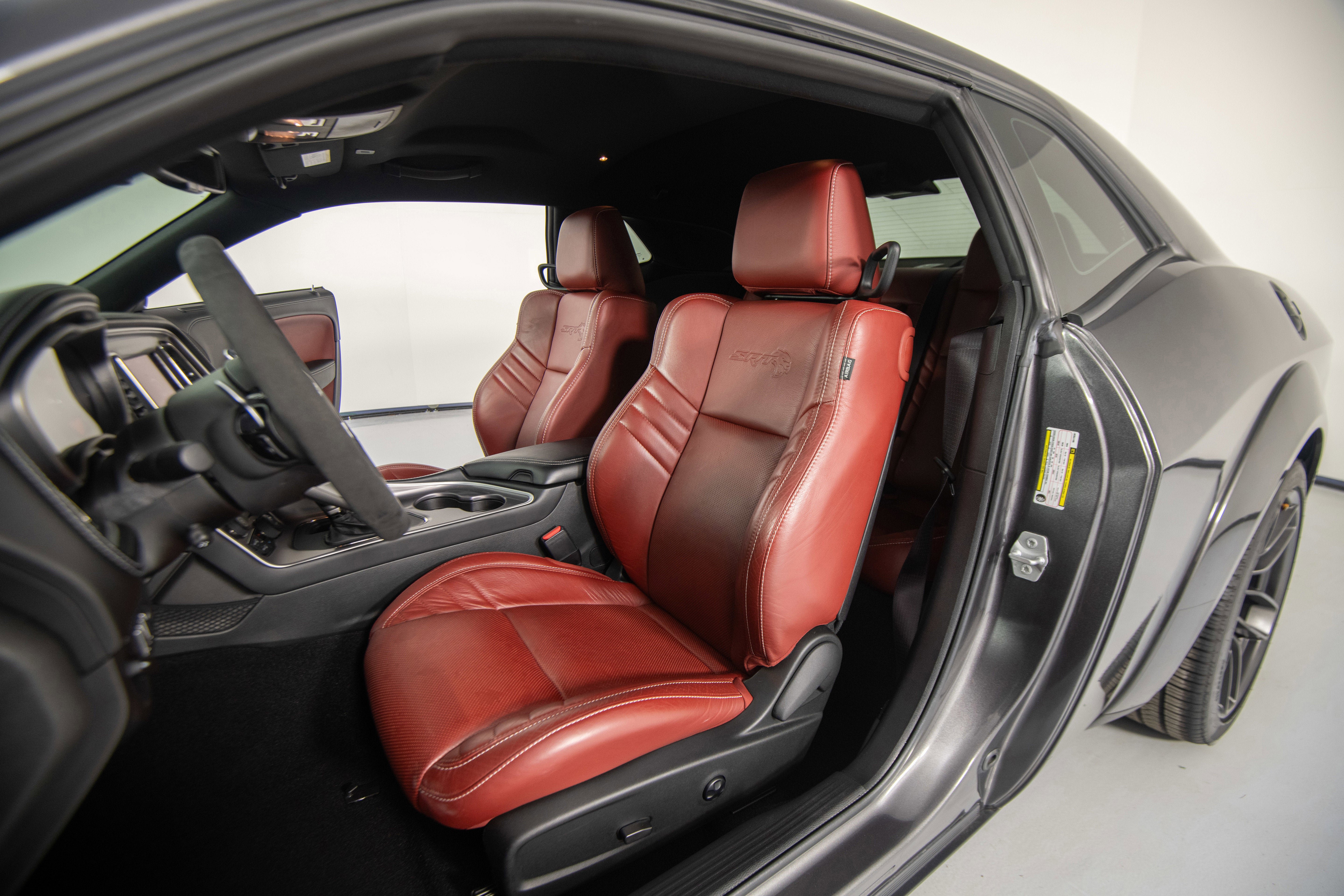 Used 2022 Dodge Challenger SRT Hellcat image 11