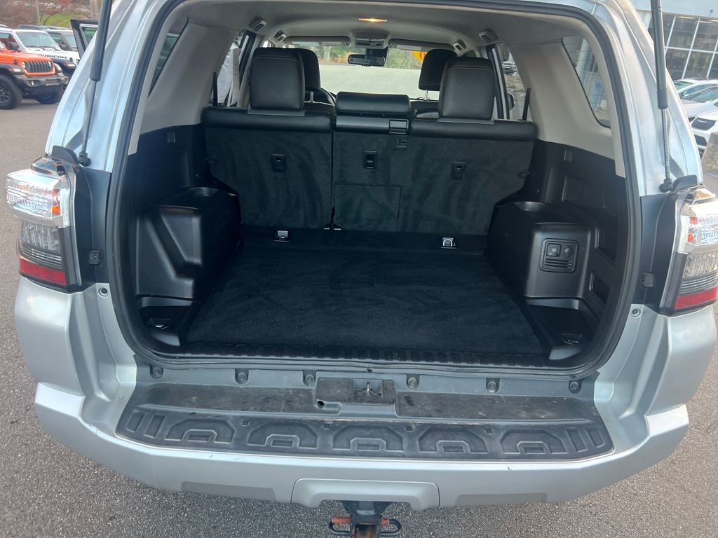 Used 2020 Toyota 4Runner SR5 Premium image 34