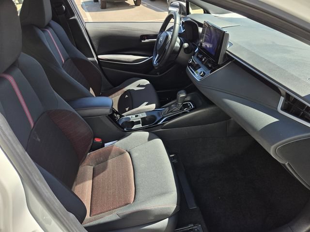 Used 2025 Toyota Corolla SE w/ Convenience Package FWD image 15