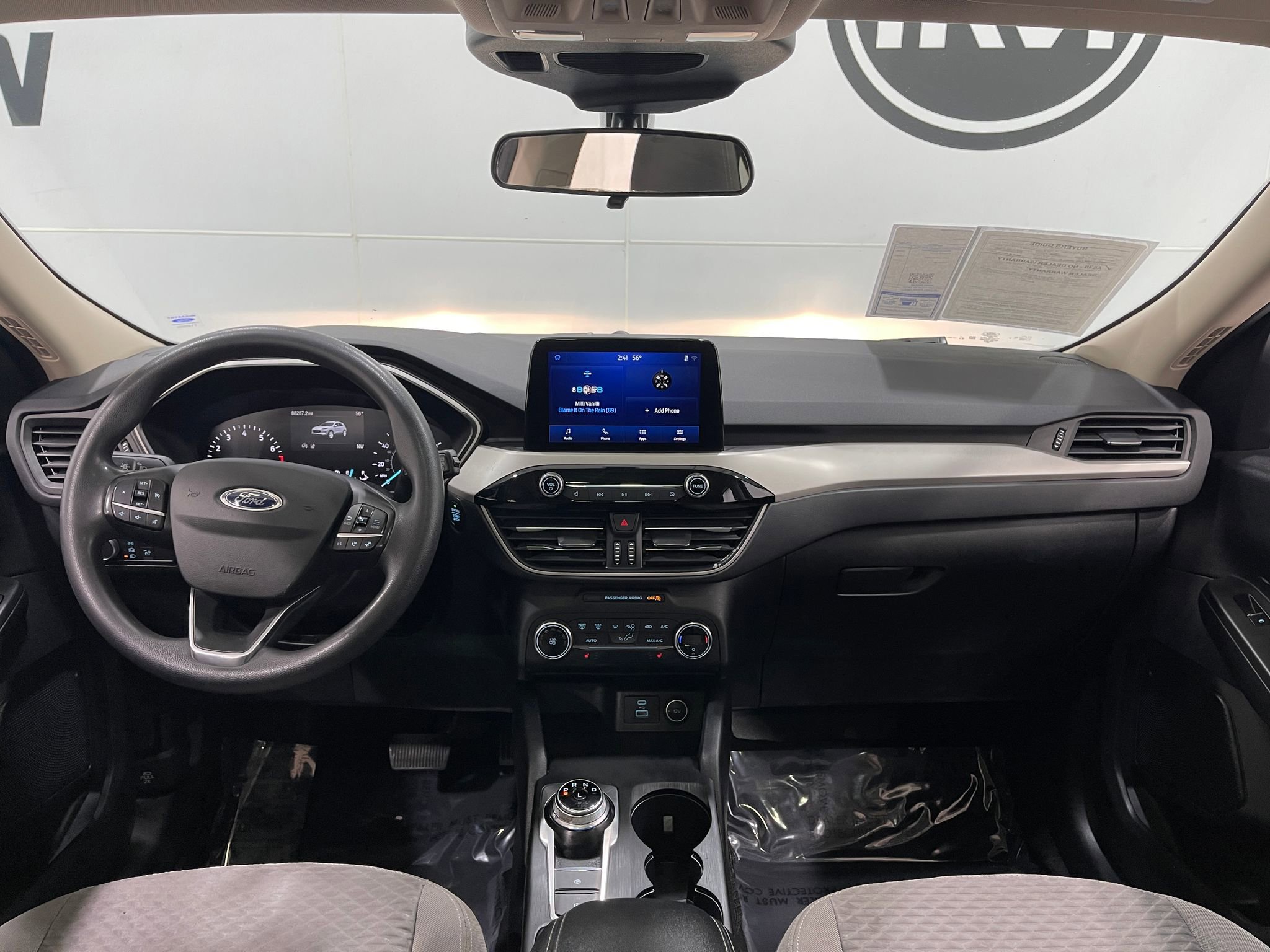 Used 2020 Ford Escape SE image 18