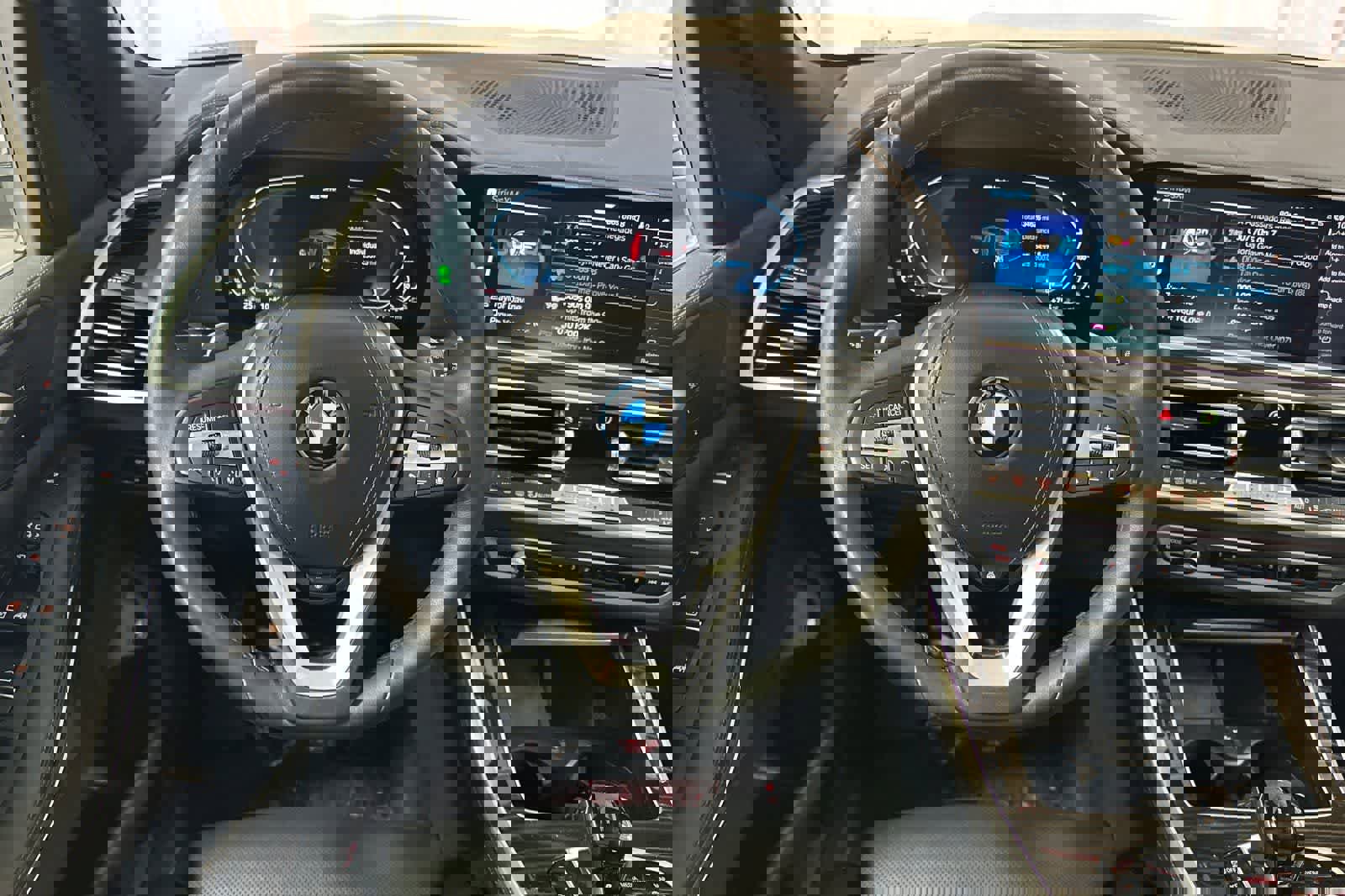 Used 2023 BMW X5 xDrive45e image 16