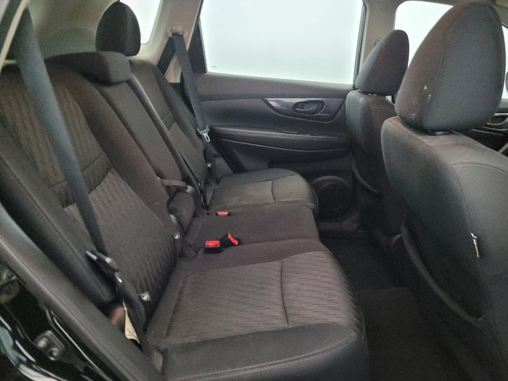 Used 2019 Nissan Rogue S AWD/4WD image 19