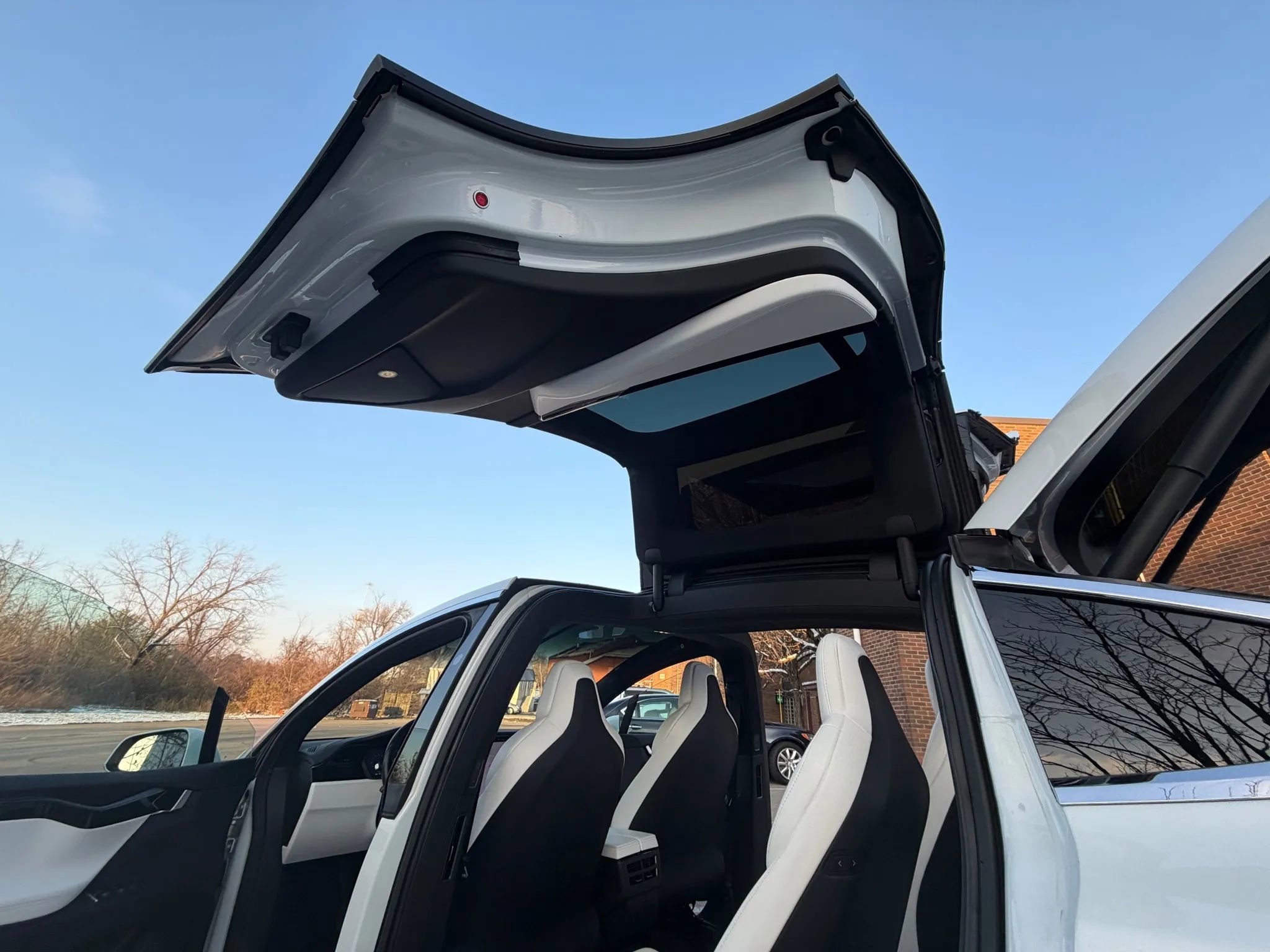 Used 2018 Tesla Model X 100D image 48