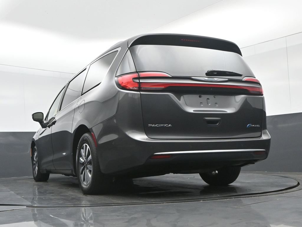 Used 2021 Chrysler Pacifica Touring-L image 78