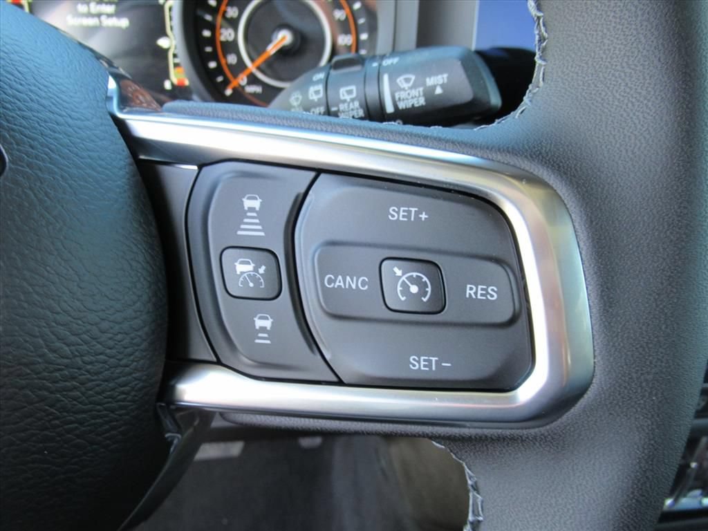 New 2026 Jeep Wrangler Unlimited Sahara w/ Whitecap Package AWD/4WD image 23