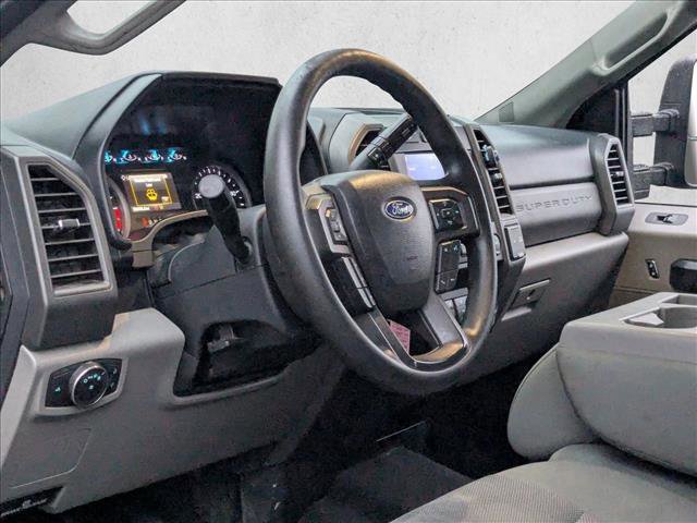 Used 2021 Ford F250 4x4 Crew Cab Super Duty image 2