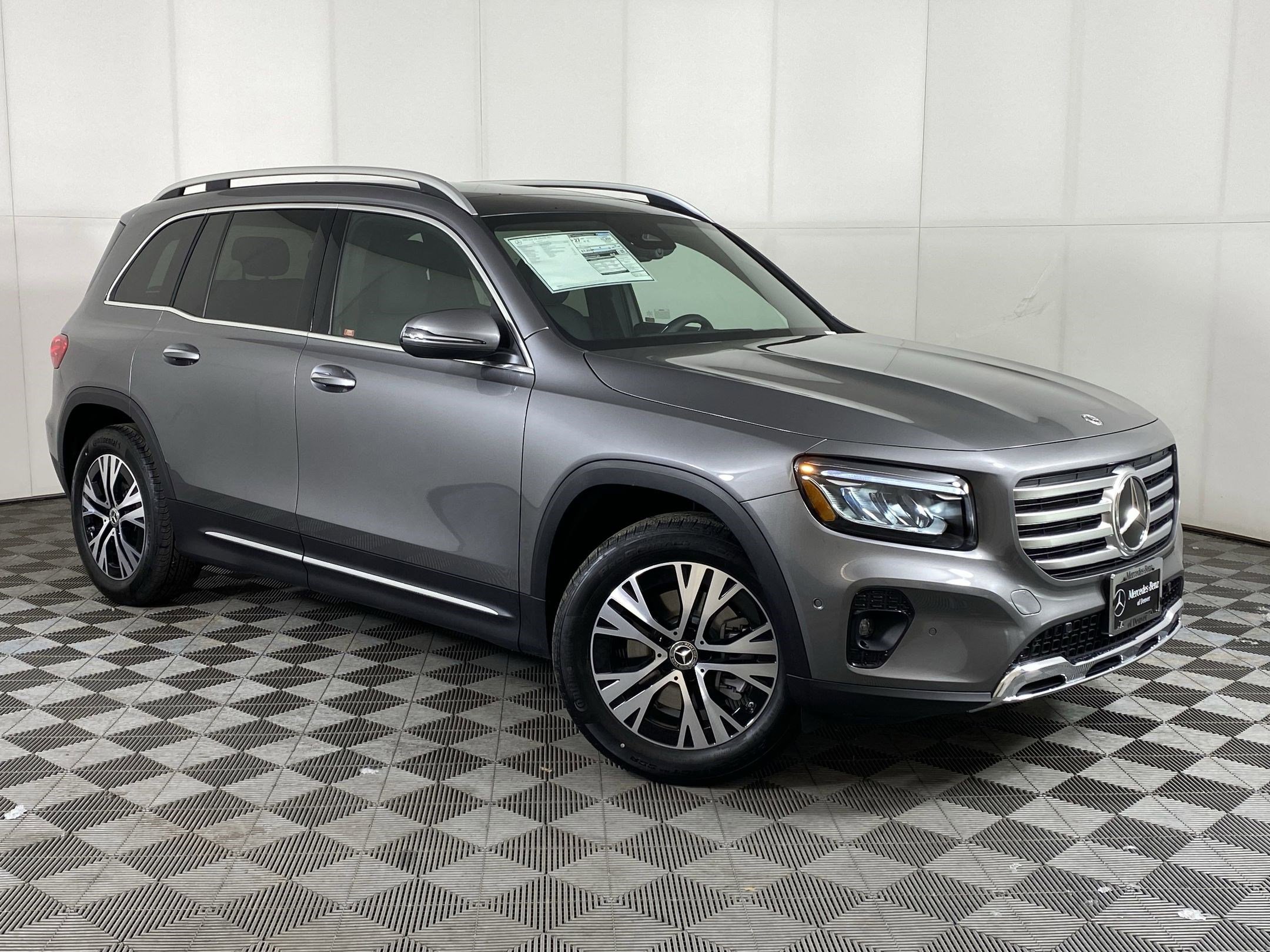 New 2025 Mercedes-Benz GLB 250 4MATIC image 6