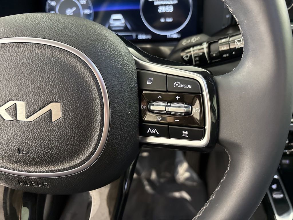 Used 2023 Kia Sorento SX image 25