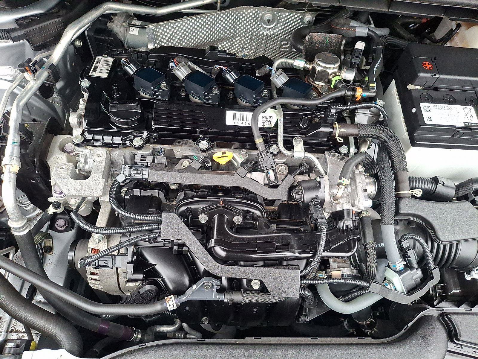 Used 2022 Toyota Corolla Cross XLE w/ Convenience Package image 28