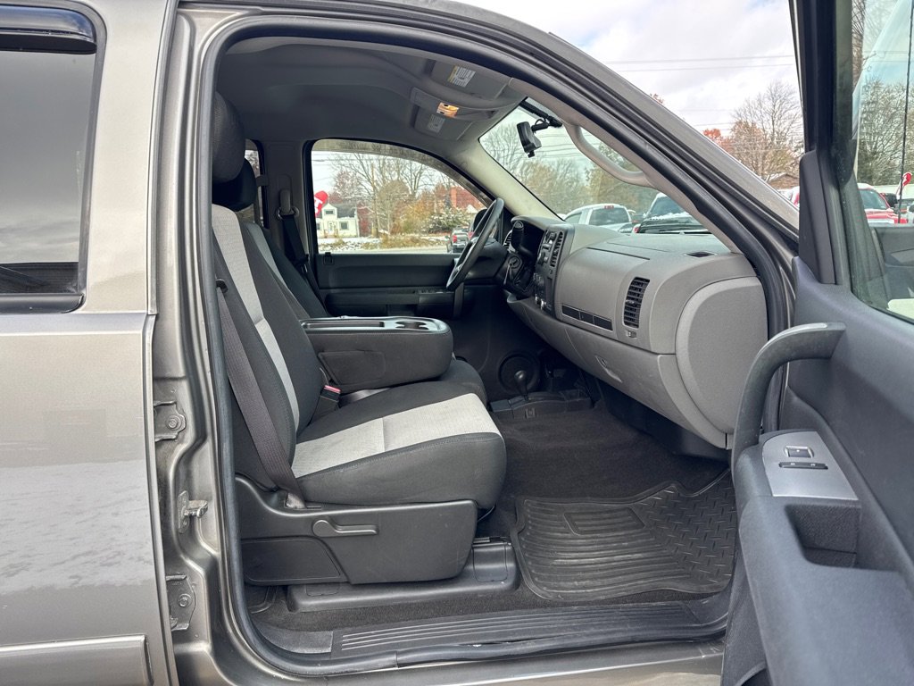 Used 2008 Chevrolet Silverado 1500 LS image 11