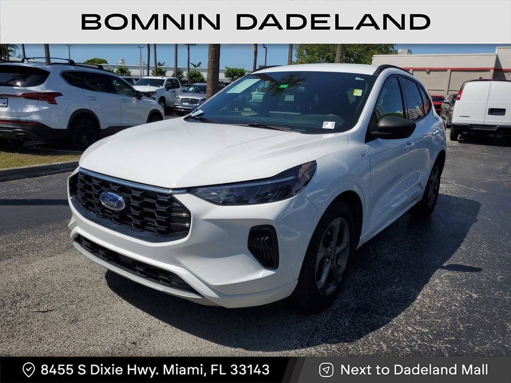 Used 2023 Ford Escape ST-Line w/ Tech Pack #1 image 2