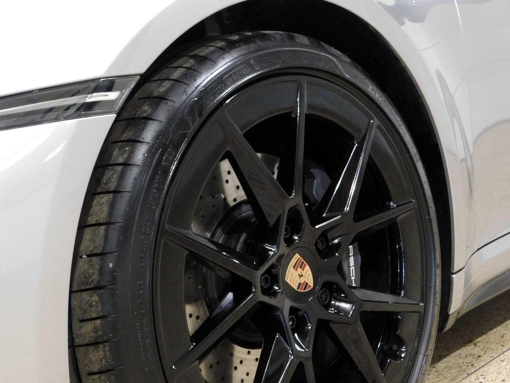 Used 2025 Porsche 911 Carrera T image 30