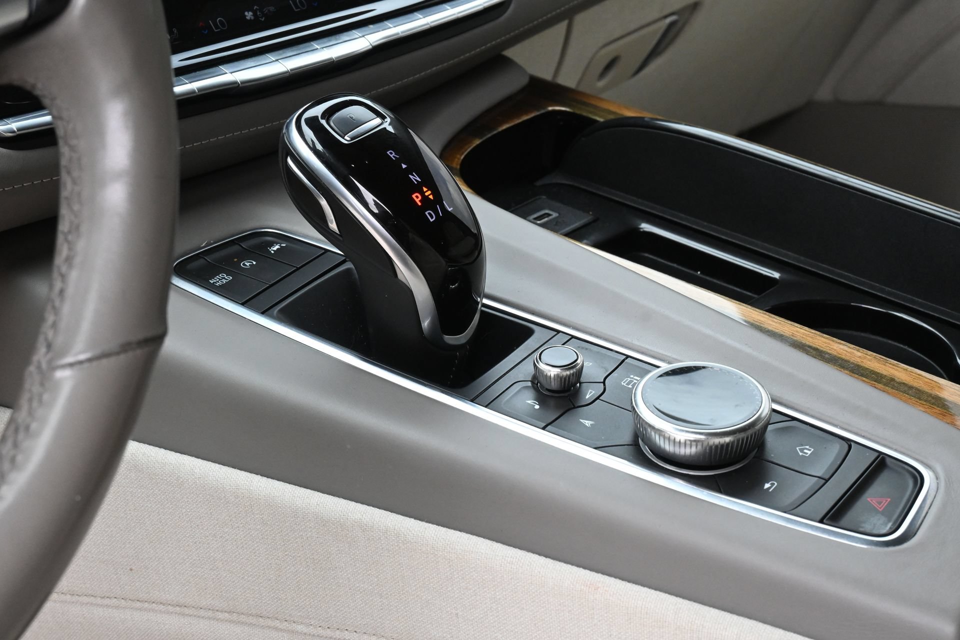 Used 2021 Cadillac Escalade Sport Platinum RWD image 15