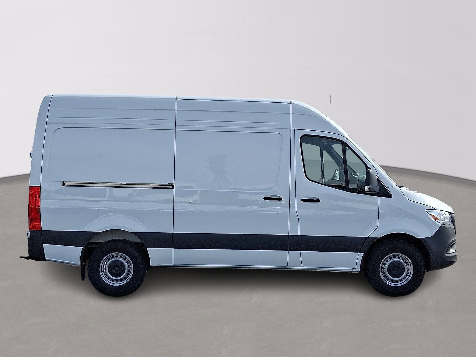Certified 2025 Mercedes-Benz Sprinter 2500 image 4