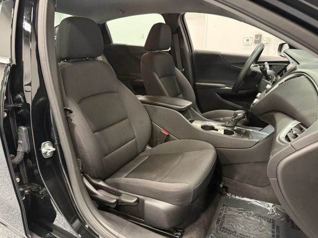 Used 2025 Chevrolet Malibu LT FWD image 37