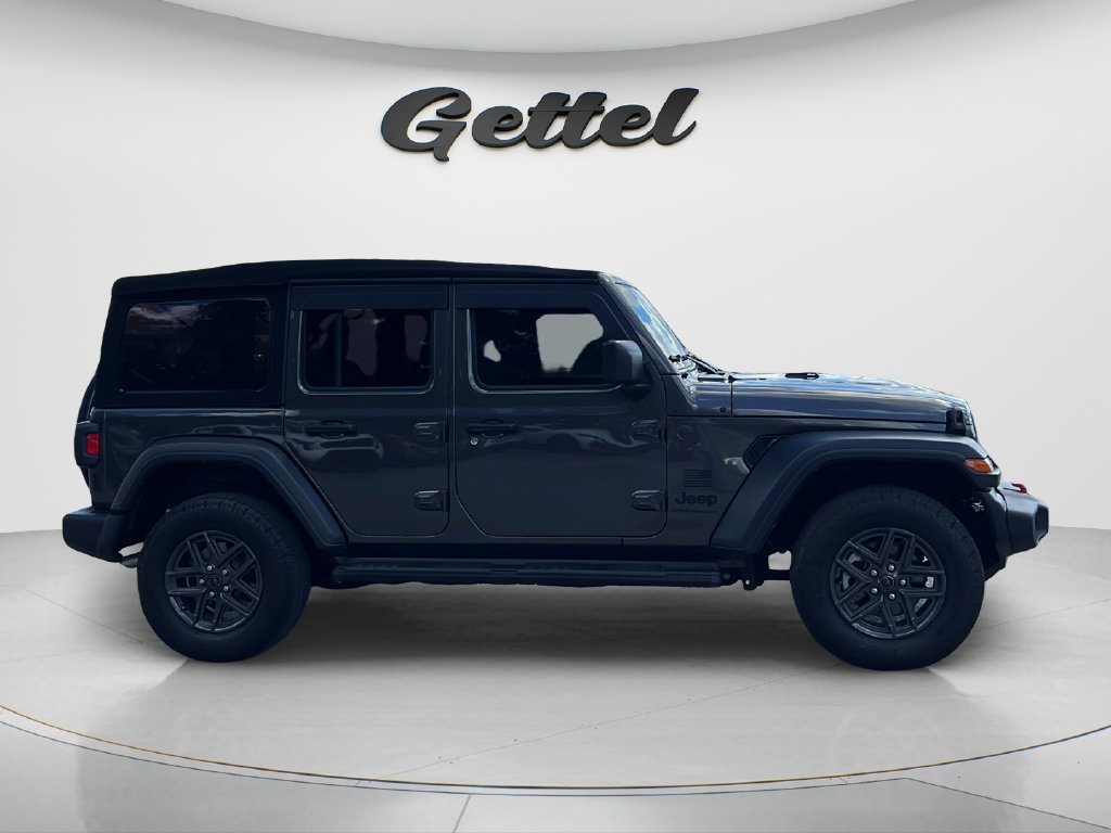 Used 2024 Jeep Wrangler Unlimited Sport AWD/4WD image 4