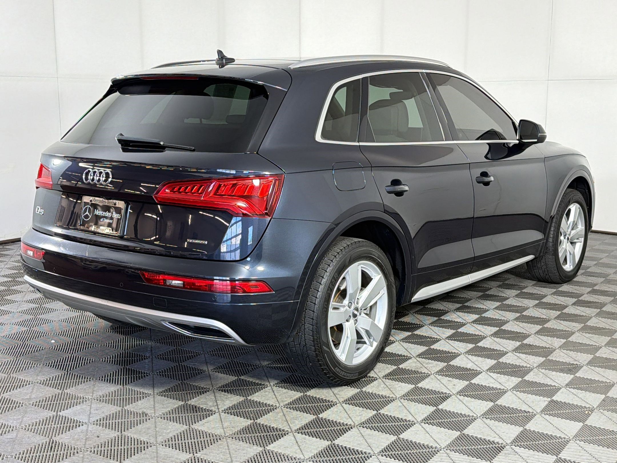 Used 2019 Audi Q5 2.0T Premium Plus w/ Premium Plus Package AWD/4WD image 9
