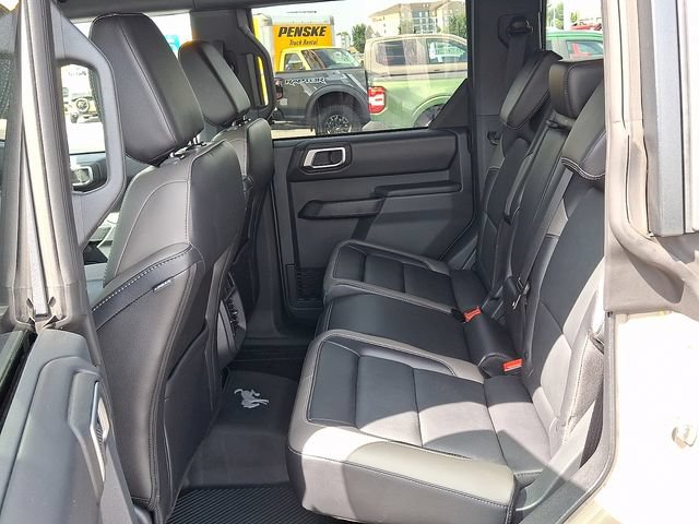 Used 2026 Ford Bronco Outer Banks AWD/4WD image 8