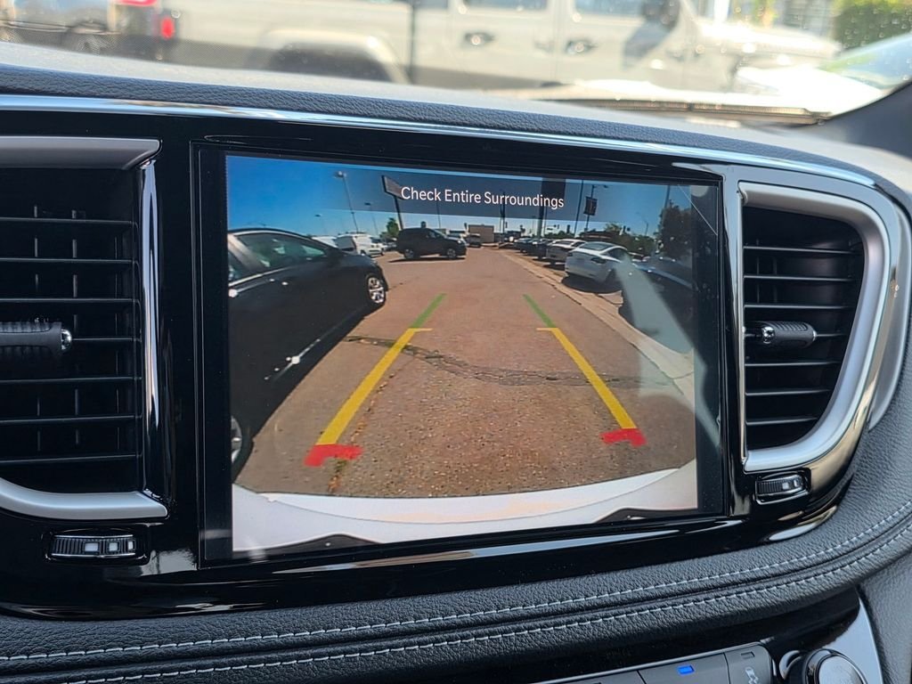 New 2027 Chrysler Pacifica Limited w/ Family Tech Group FWD image 16
