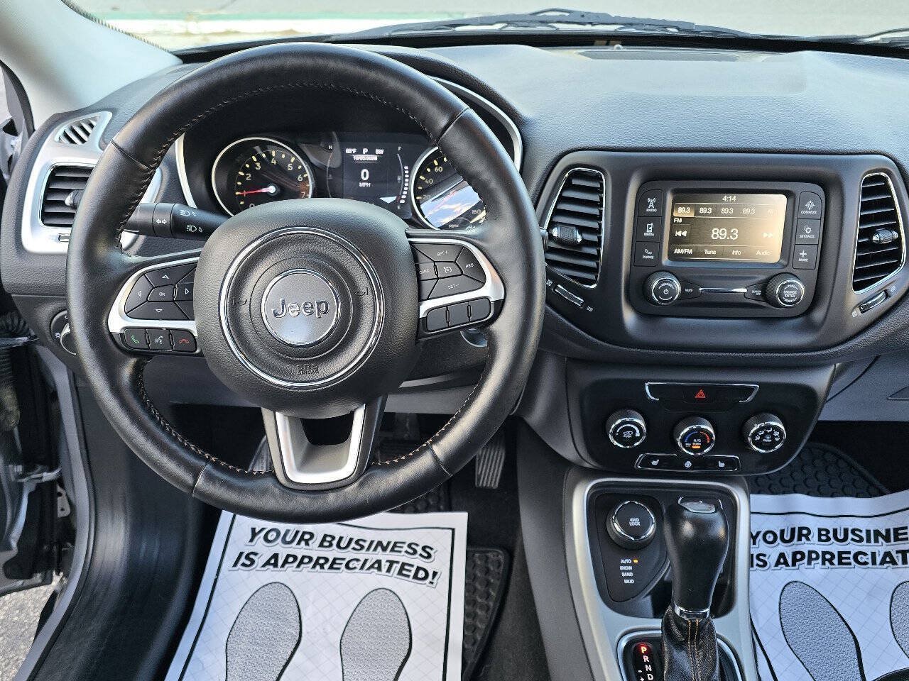 Used 2018 Jeep Compass Latitude w/ Cold Weather Group AWD/4WD image 24