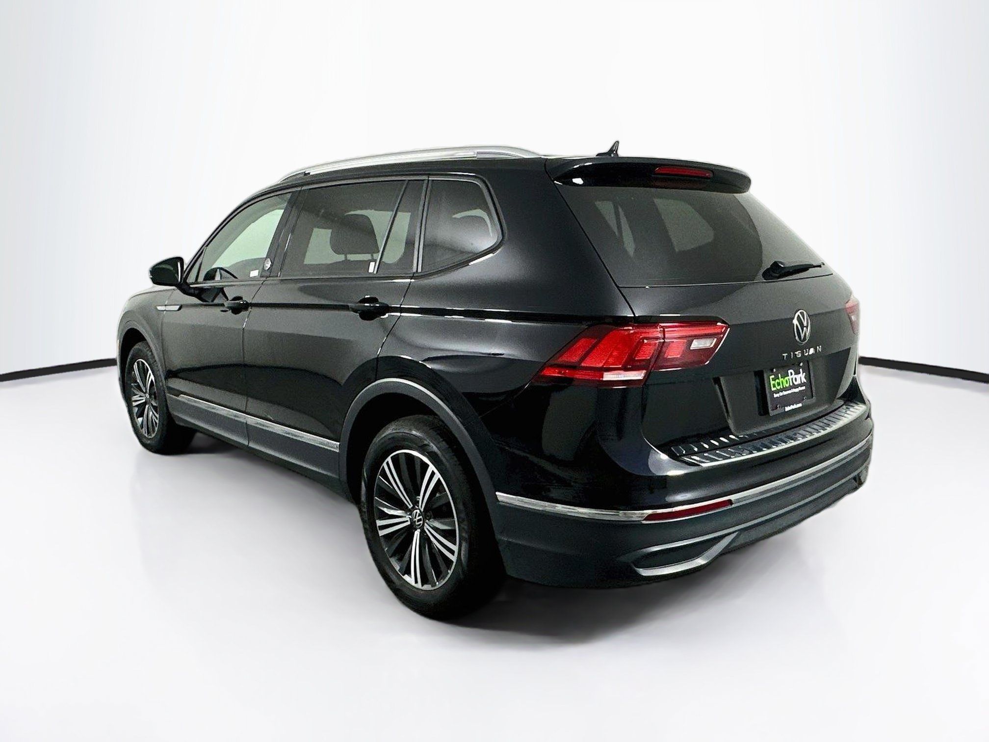 Used 2024 Volkswagen Tiguan Wolfsburg Edition FWD image 5