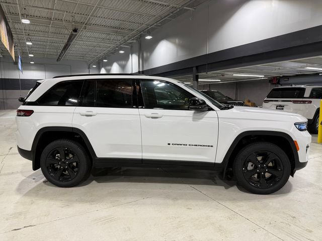 New 2025 Jeep Grand Cherokee Limited image 7