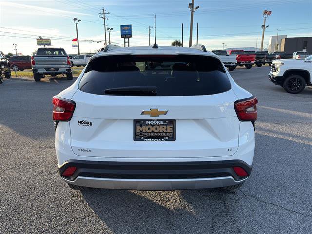 New 2026 Chevrolet Trax LT w/ Sunroof Package image 6