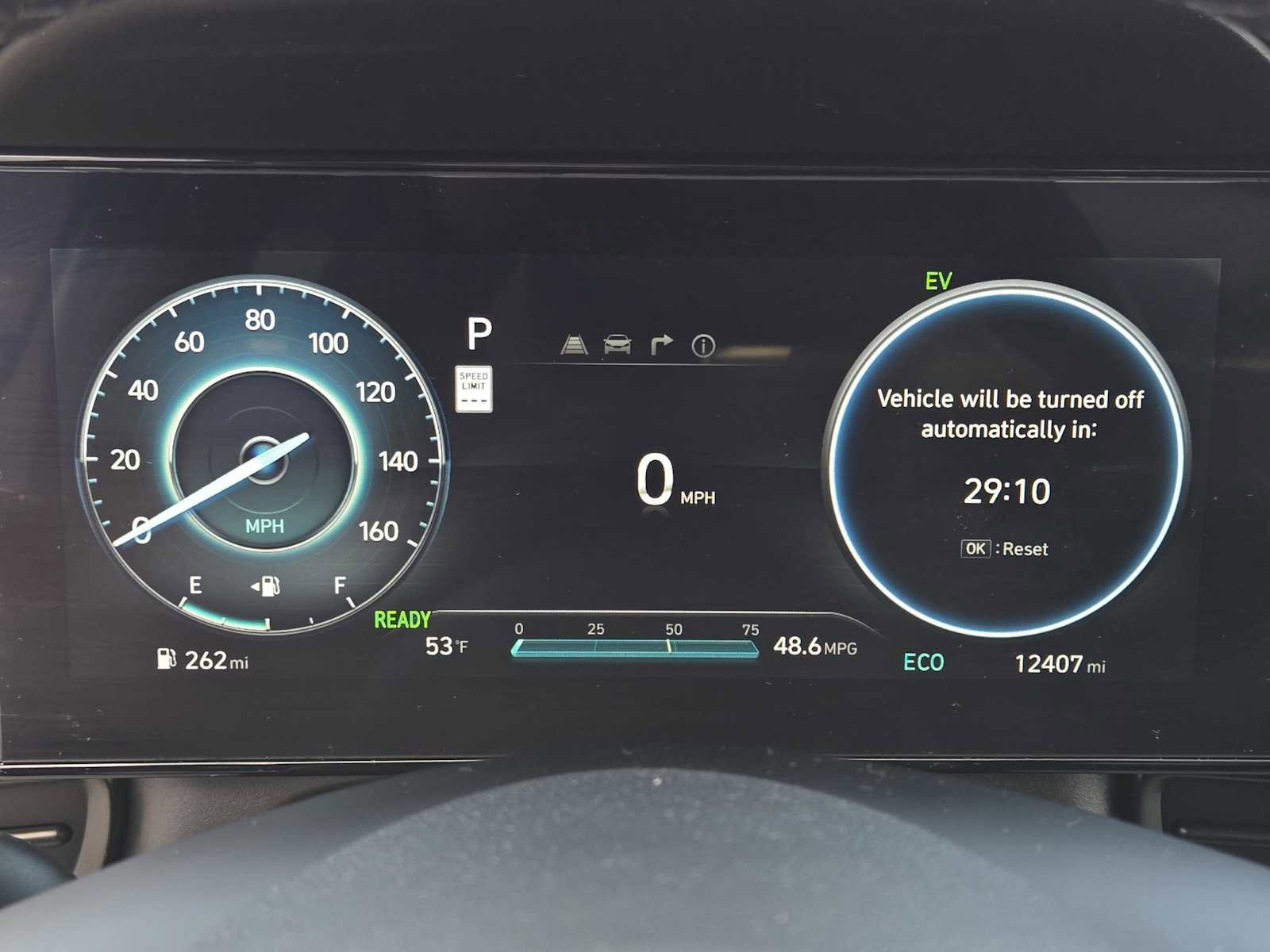 Used 2025 Hyundai Elantra Limited image 24