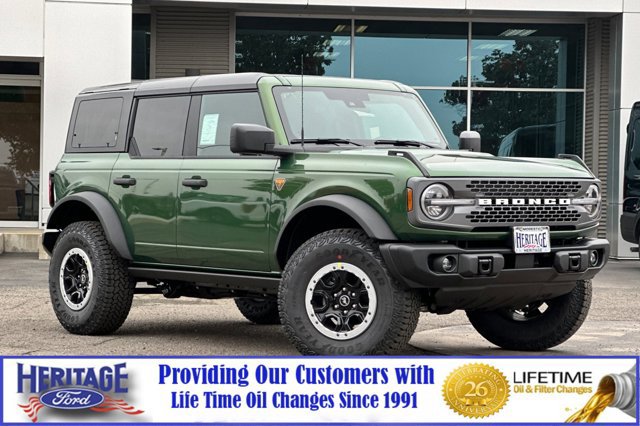 New 2025 Ford Bronco Badlands w/ Sasquatch Package image 2