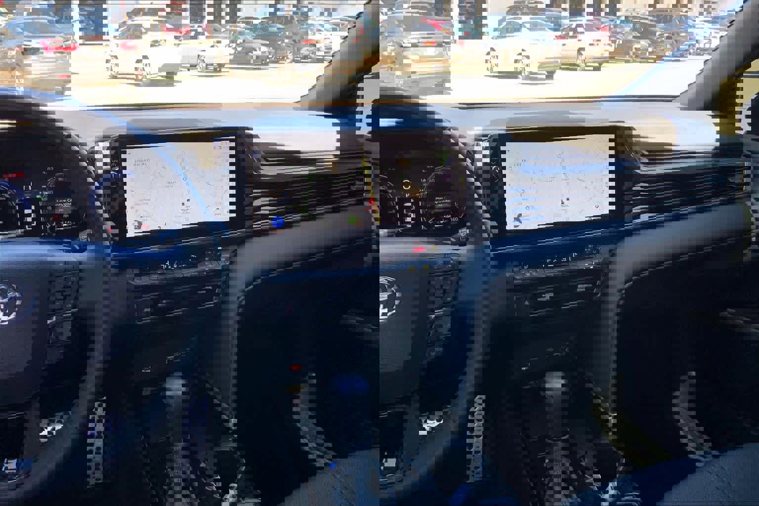 Used 2025 Toyota Camry XSE image 7