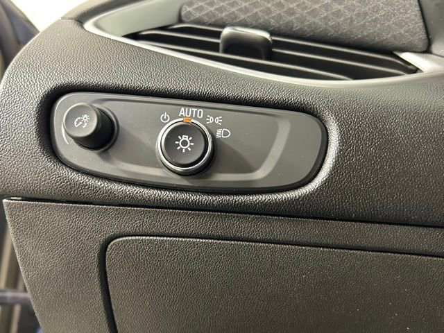 Used 2022 Chevrolet Malibu LS w/ Driver Confidence Package II FWD image 17