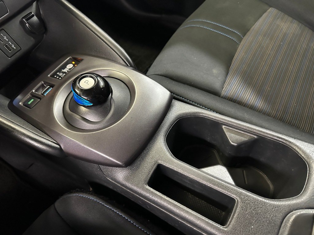 Used 2023 Nissan Leaf S FWD image 13