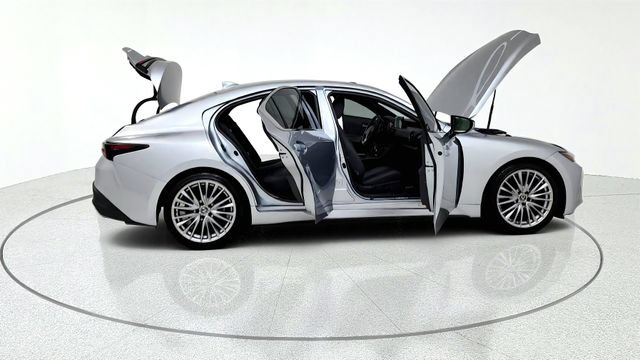 Used 2023 Lexus IS 300 w/ Premium Package RWD image 20