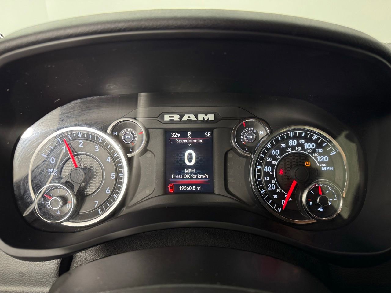 Used 2024 RAM 2500 Big Horn w/ Bed Utility Group image 23